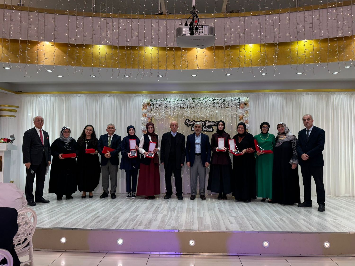 15. Y�l�m�zda Anlaml� Bulu�ma